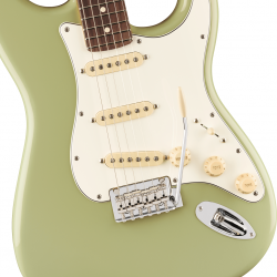 fender-strat-player-ii-bcg-2-1727269691.png